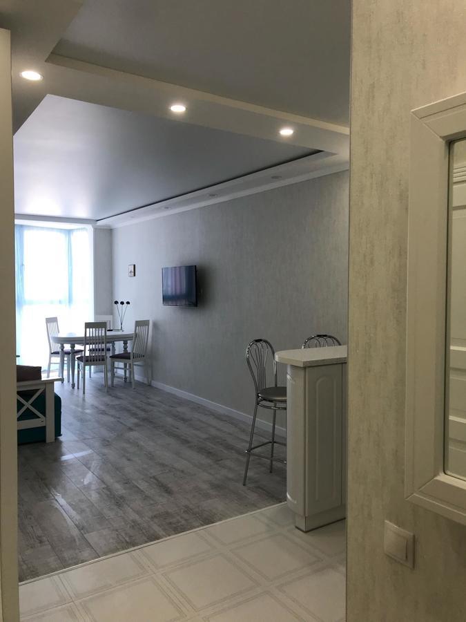 Luxe Apartment On Drahomanova Kiev Eksteriør billede
