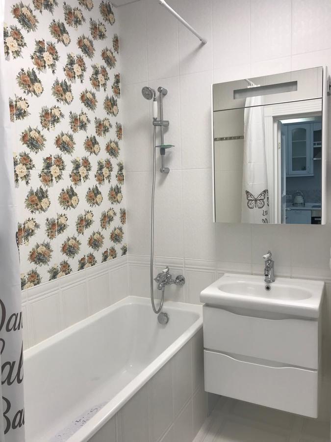 Luxe Apartment On Drahomanova Kiev Eksteriør billede